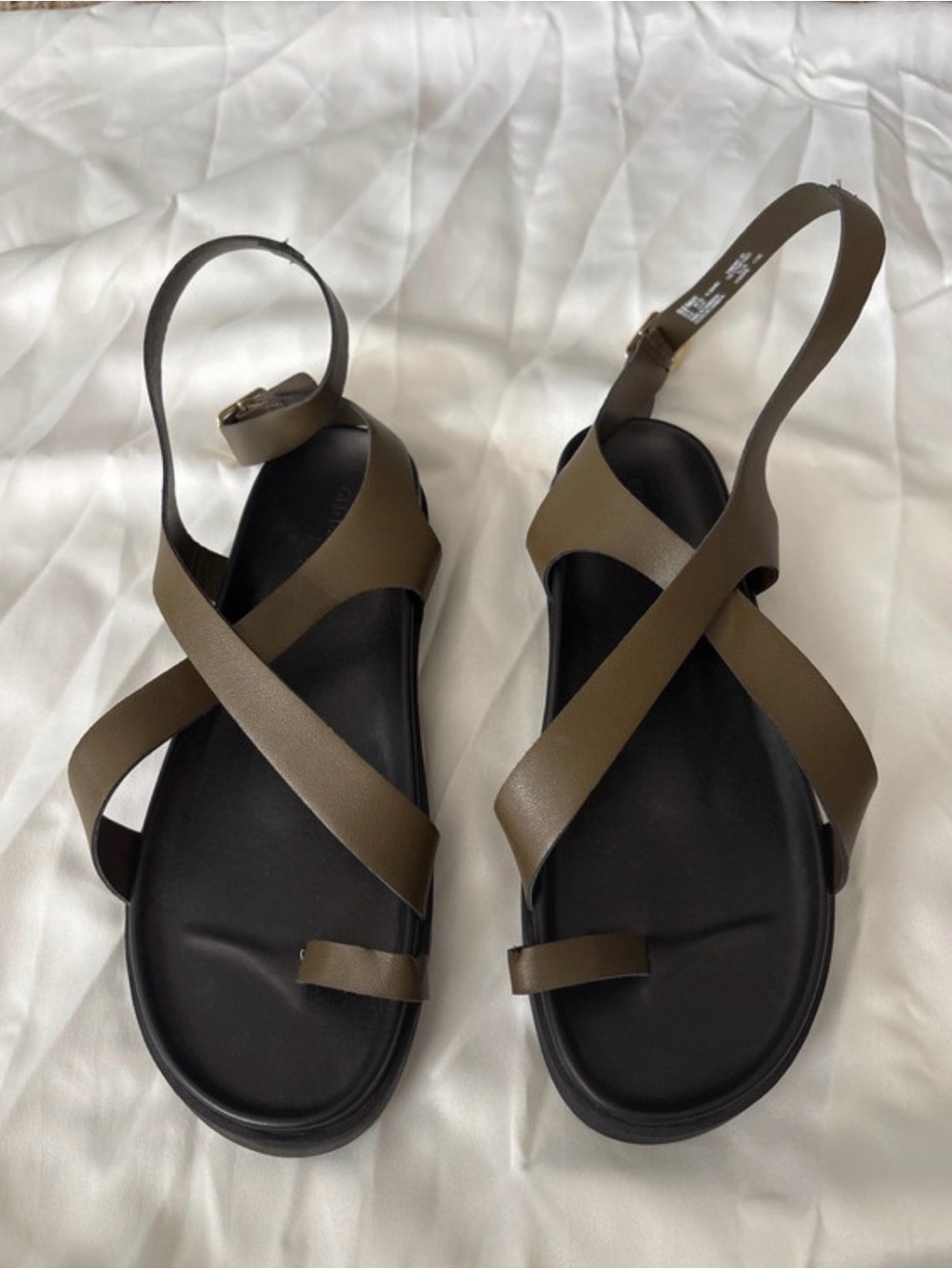 Women's Crisscross Slingback Sandals in Olive Brown